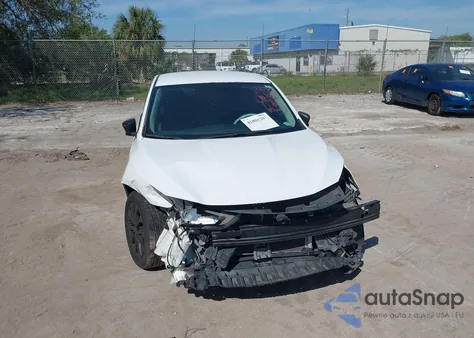 2018 Nissan Sentra S из США, поврежденный, VIN 3N1AB7AP8JY253726